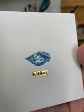 Load image into Gallery viewer, Listen Shell Embossing 10cm x 10cm

